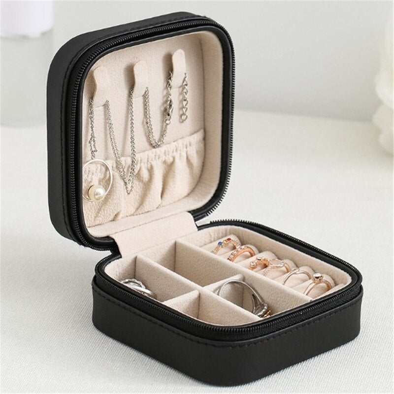 WE Small Exquisite Pink Black Jewelry Box Travel Jewelry Organizer Portable Storage Box Necklace Earring Ring Container Gifts