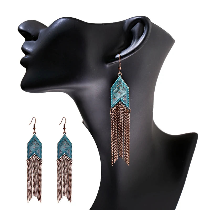 أقراط متدلية مصنوعة من سبائك البرونز العتيق للنساء أقراط Jhumka الهندية ذات سلسلة طويلة بوهو تريبل