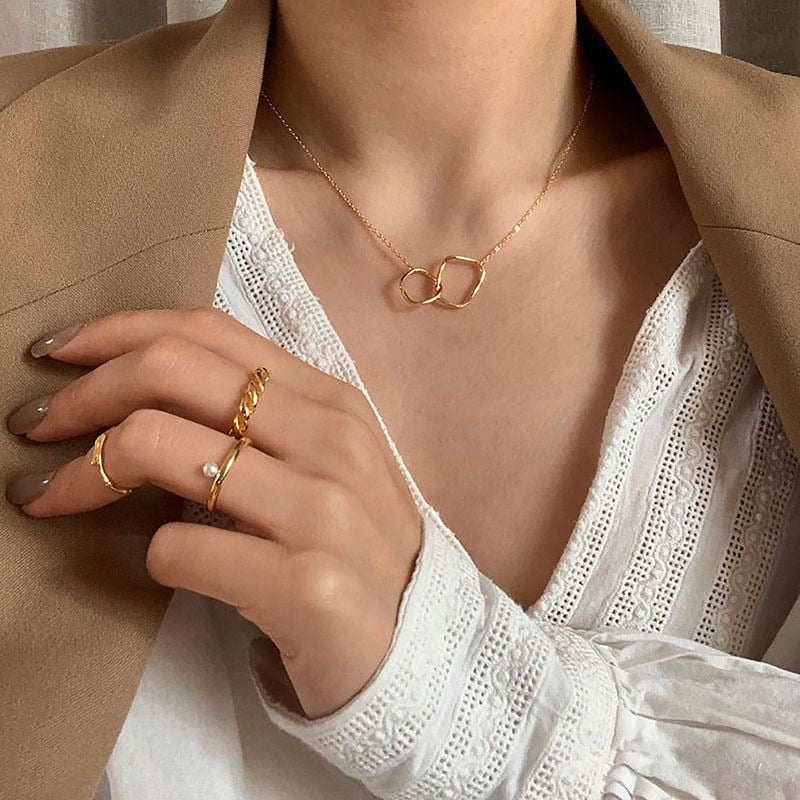 Shiny Butterfly Necklace Ladies Exquisite Double Layer Clavicle Chain Necklace Jewelry for Ladies Gift