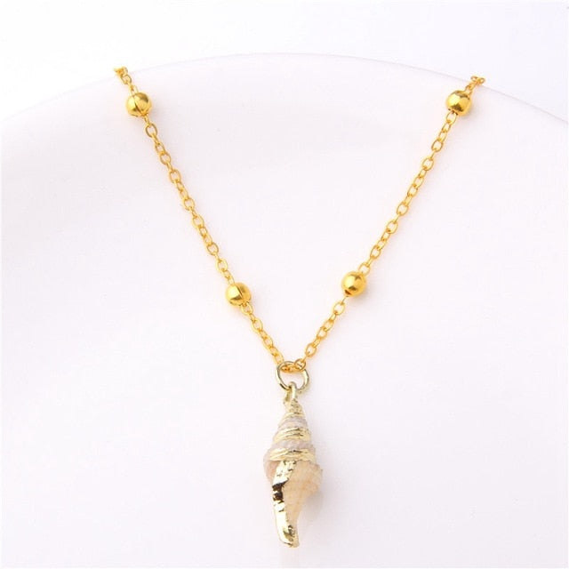 Lateefah Boho Conch Shell Necklace Conch Sea shell Necklace Pendant For Women Collier Femme Shell Cowrie Summer Jewelry