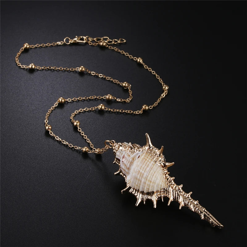Natural Conch and Cowrie Shell Pendant Boho Necklace