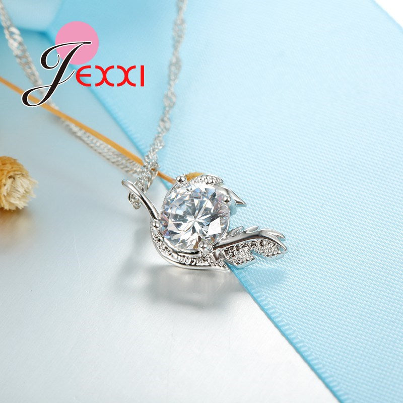 Beautiful Girlfriend Birthday Gift Sterling Silver Chain Necklace Fashion Leaf Style Crystal Pendant Women Jewelry