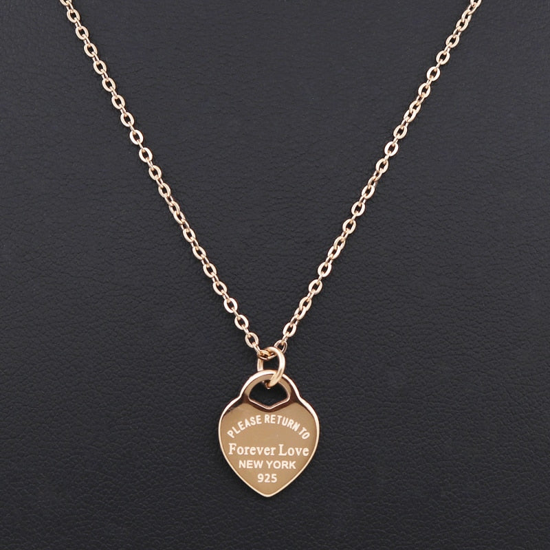 Fashion Luxury Famous Brand Necklace Women paragraph clavicle Necklace Gold Color Peach Heart Pendant Necklace Fine Jewelry