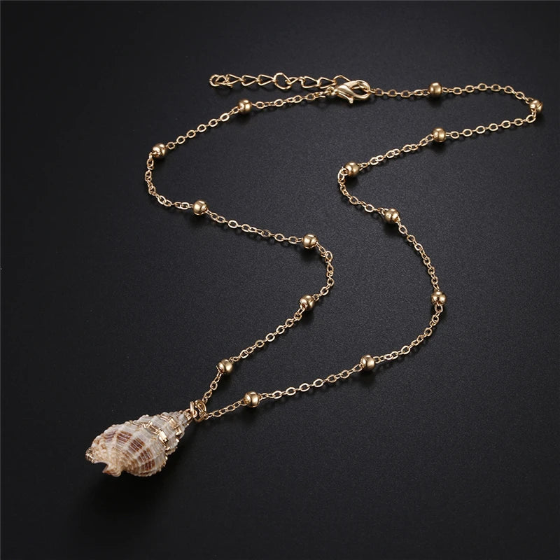 Natural Conch and Cowrie Shell Pendant Boho Necklace