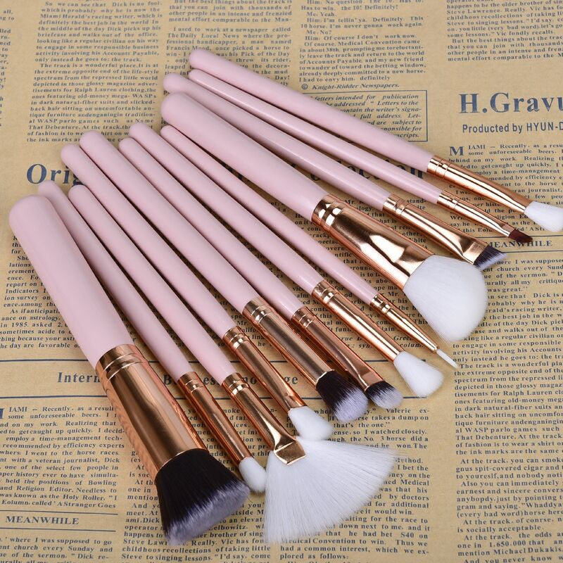 15pcs Pink Makeup Brushes Set Pincel Maquiagem Powder Eye Kabuki Brush Complete Kit Cosmetics Beauty Tools with Leather Case