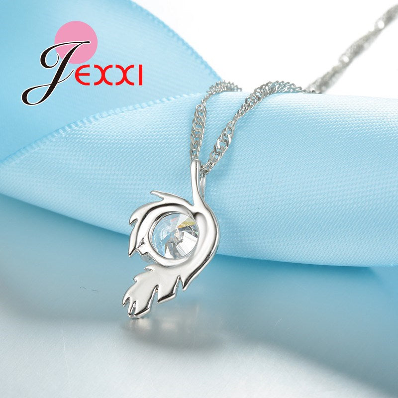 Beautiful Girlfriend Birthday Gift Sterling Silver Chain Necklace Fashion Leaf Style Crystal Pendant Women Jewelry