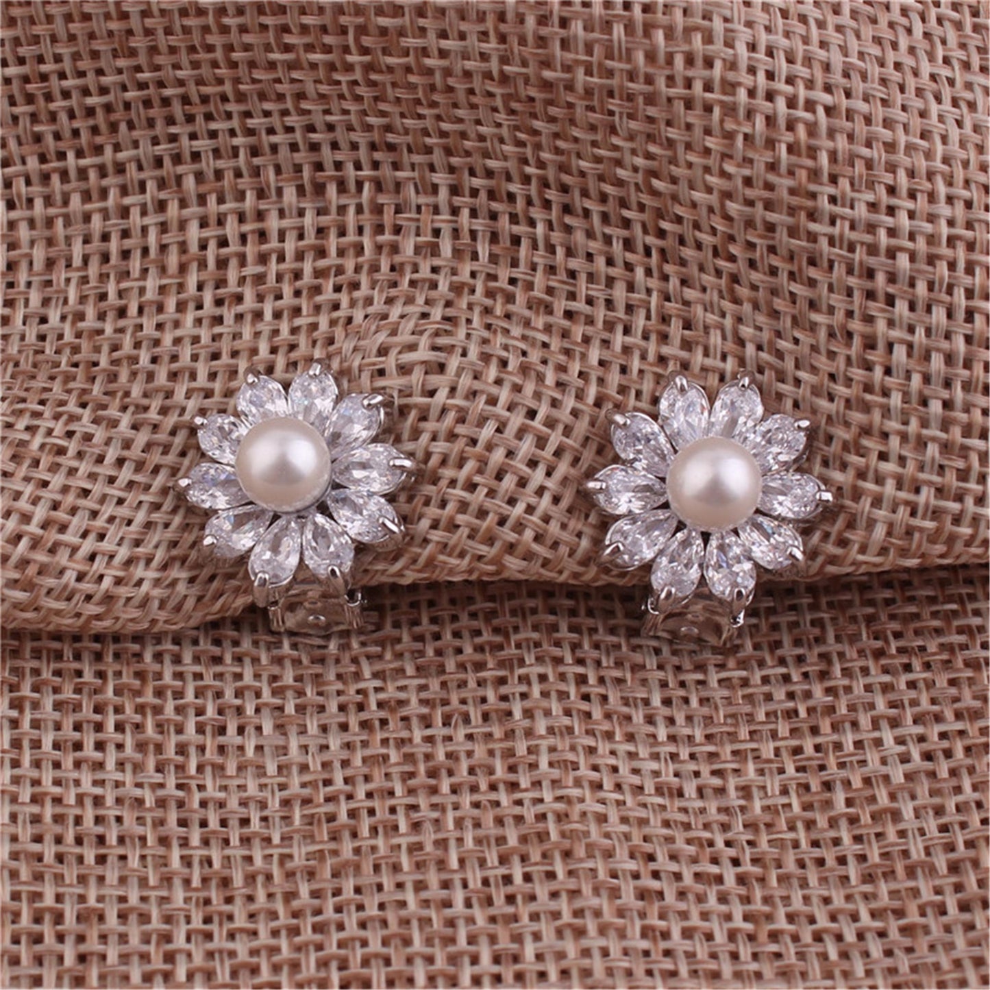 WENHQ New Cubic Zircon Pearl Clip on Earrings No Pierced for Women Girl Fashion Gold Color Flower Shape Ear Clip Fake Earrings