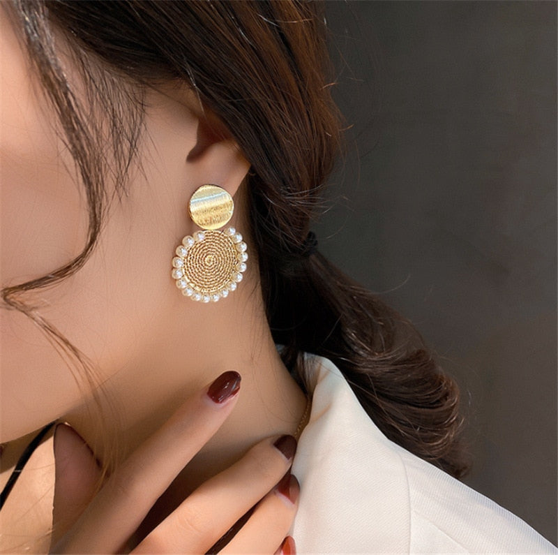 XIYANIKE Geometric Round Pearl Earrings Temperament Online Celebrity Earrings Personality Design Earrings