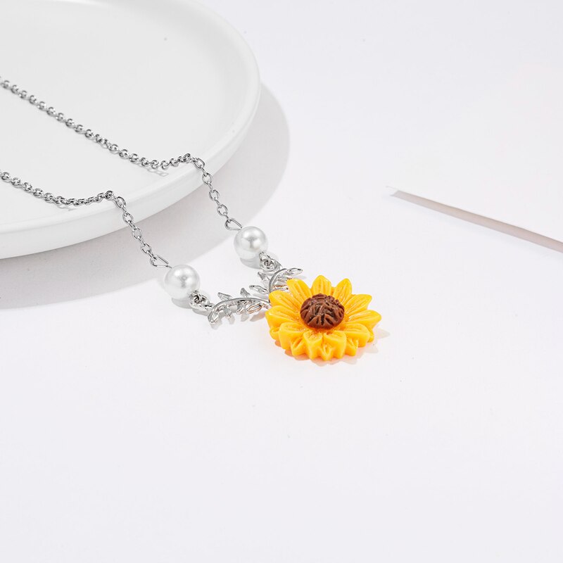 Fashion Sunflower Choker Necklace For Women Cute Flower Pearl Pendant Lady Girls Party Jewelry Accessories Charm Gift