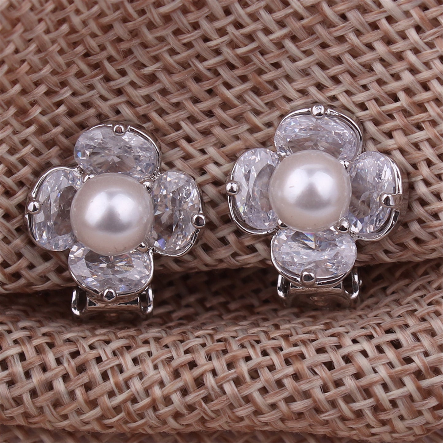 WENHQ New Cubic Zircon Pearl Clip on Earrings No Pierced for Women Girl Fashion Gold Color Flower Shape Ear Clip Fake Earrings