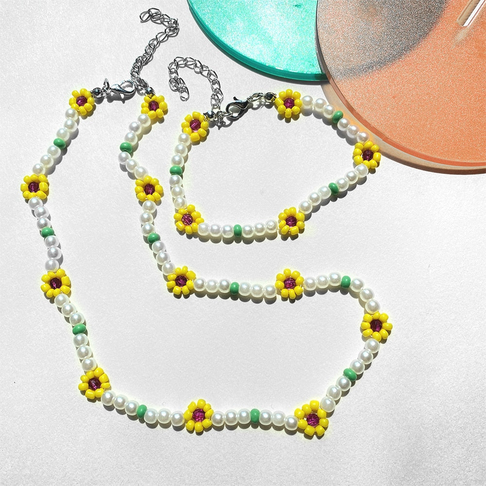 Dvacaman Boho Handmade Sunflower Beaded Necklace For Women Fashion White Imitation Pearl Choker Necklace INS Jewelry Accessories