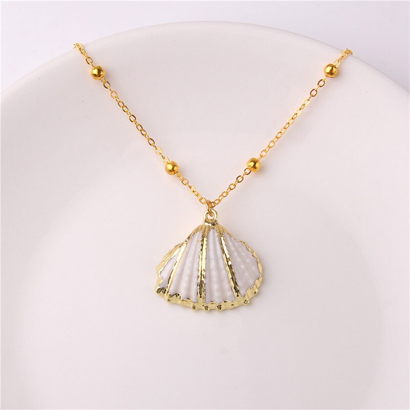 Boho Conch Shell Necklace Gold Color Beads Chain Necklace Women Simple Seashell Choker Necklace Summer Beach Jewelry Party Gift