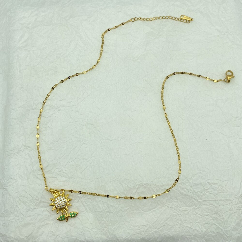Sunflower Stainless Steel Necklace for Women Gift Cute Style Flower Copper Round Big Pendant Necklace Steel Jewelry Gold Color