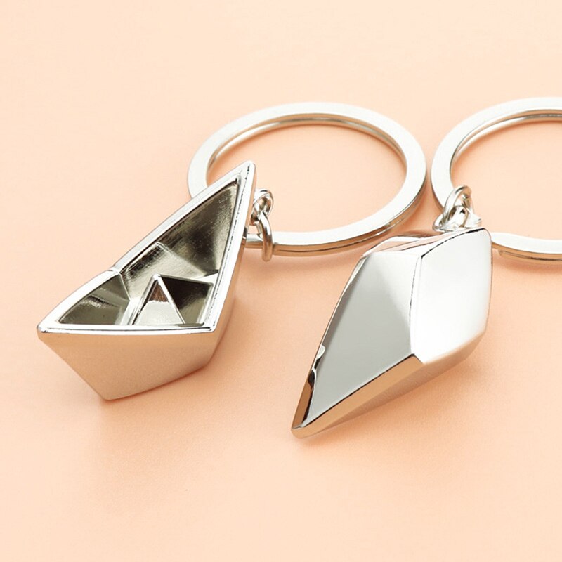 Men's Sailing Paper Boat Lovely Keychain Metal Alloy Boat Key Chains Key Rings Lucky Gift For Sailor Men Women Charms Pendant