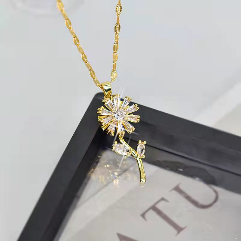 Fashion Exquisite Rotatable Sunflower Pendant Necklace Personality Shiny Zircon Rotating Anxiety Titanium Steel Necklace Jewelry