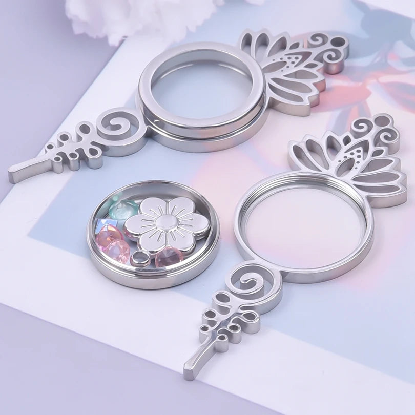 Retro Lotus Flower Photo Locket Pendant Necklace, Vintage Relicario Keepsake Talisman