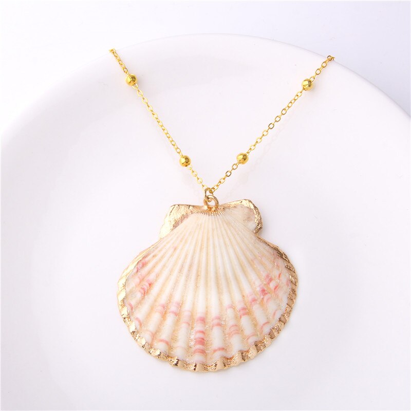 Boho Conch Shell Necklace Gold Color Beads Chain Necklace Women Simple Seashell Choker Necklace Summer Beach Jewelry Party Gift