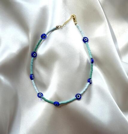Fashion Classic White Rice Beads White Shell Stone Short Necklace Retro Charm Moon Eyes Pendant Jewelry Christmas Halloween Gift