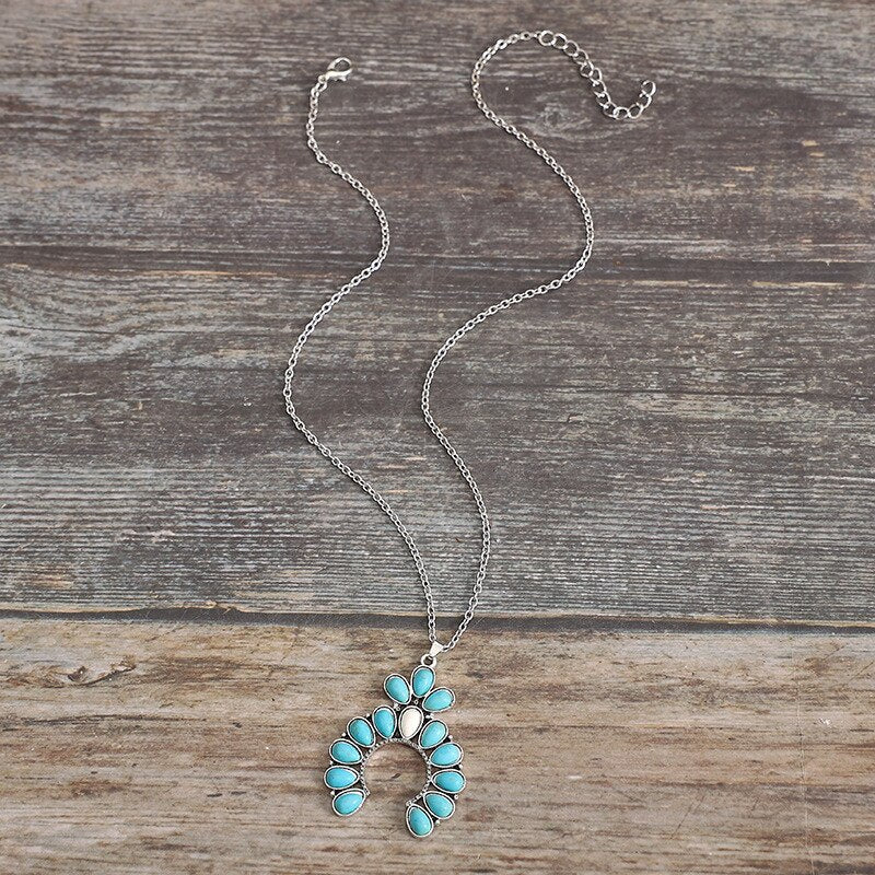 Western Turquoise Cluster Broach Necklace White Turquoise Squash Blossom Necklace Jewelry for Western Wear Boho Rodeo Accessorie