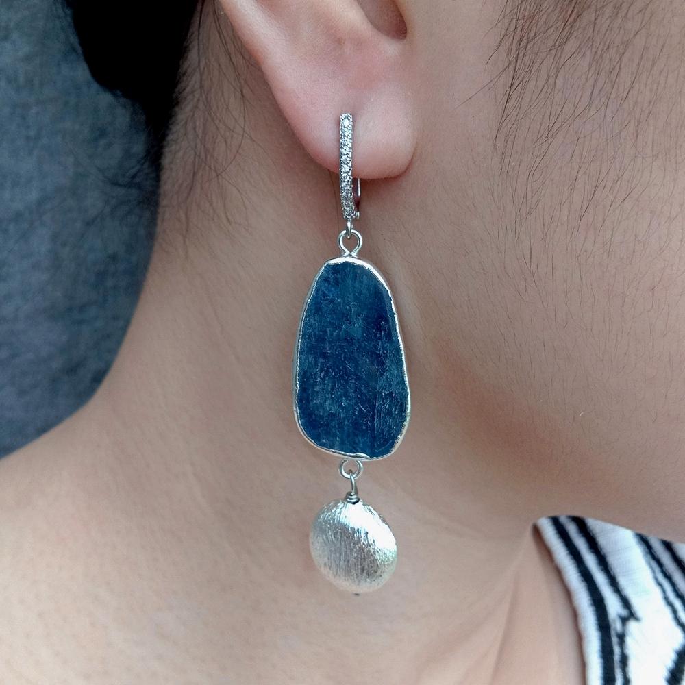 YYGEM Natural Natural Blue Kyantie With Electroplated Edge Silver Color Brushed Bead gold plated leverback Earrings
