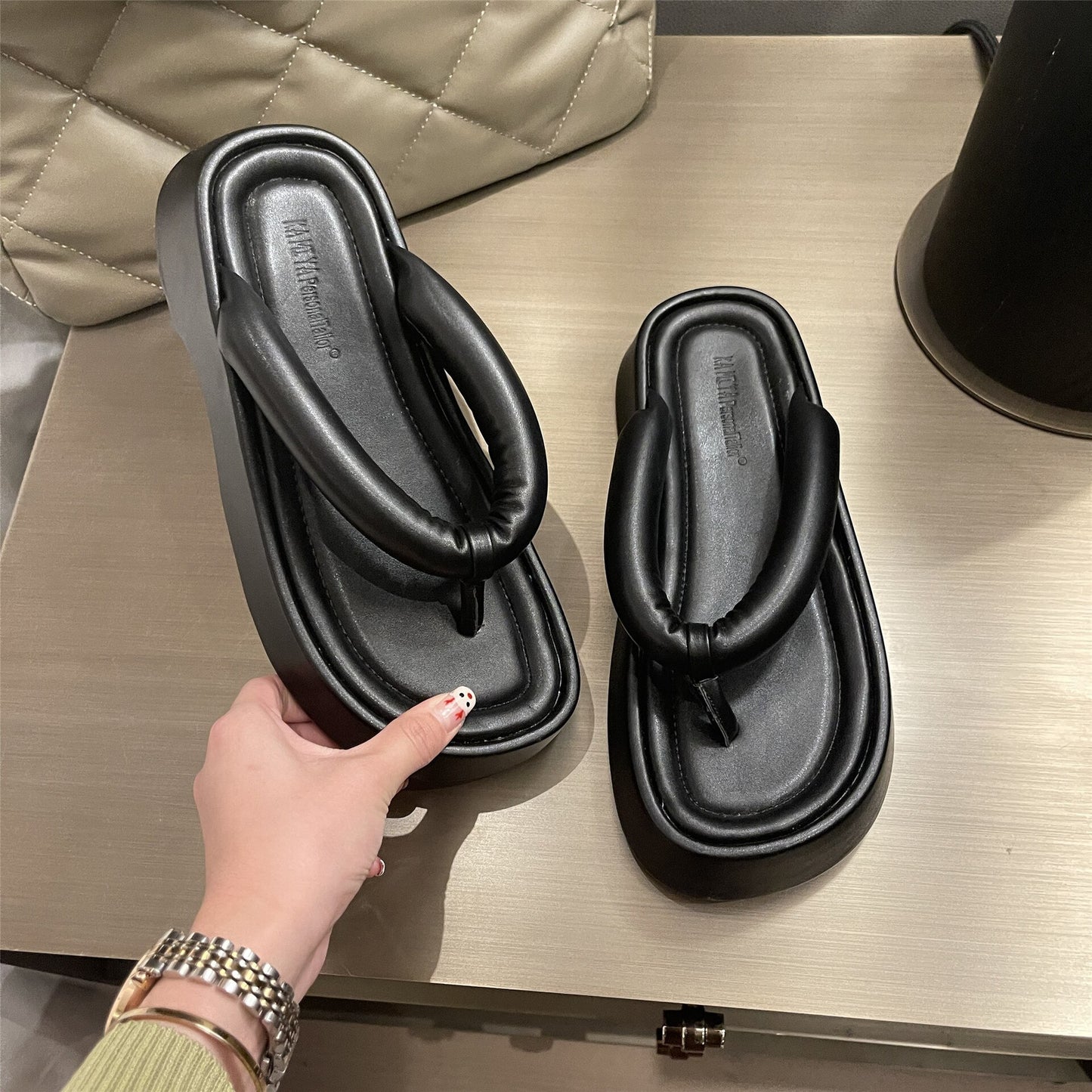 FAFA Slippers Female Summer Outside Wear 2023 New Thick Bottom Clip Toe Sandals Fashion Cream Bread Bubble Slippers Flip-flops