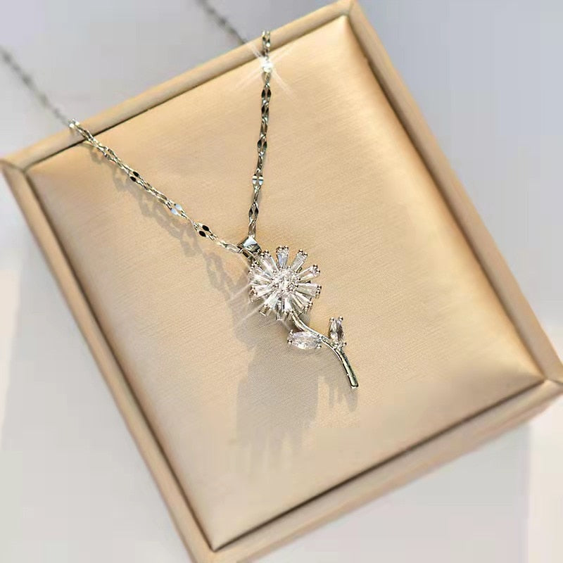 Fashion Exquisite Rotatable Sunflower Pendant Necklace Personality Shiny Zircon Rotating Anxiety Titanium Steel Necklace Jewelry