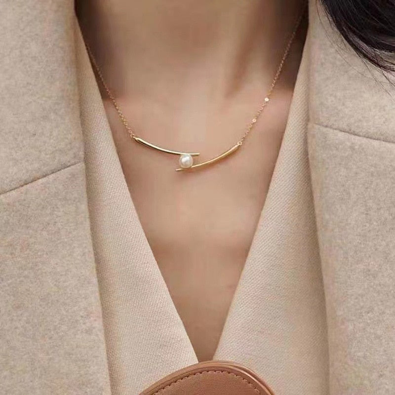 Shiny Butterfly Necklace Ladies Exquisite Double Layer Clavicle Chain Necklace Jewelry for Ladies Gift
