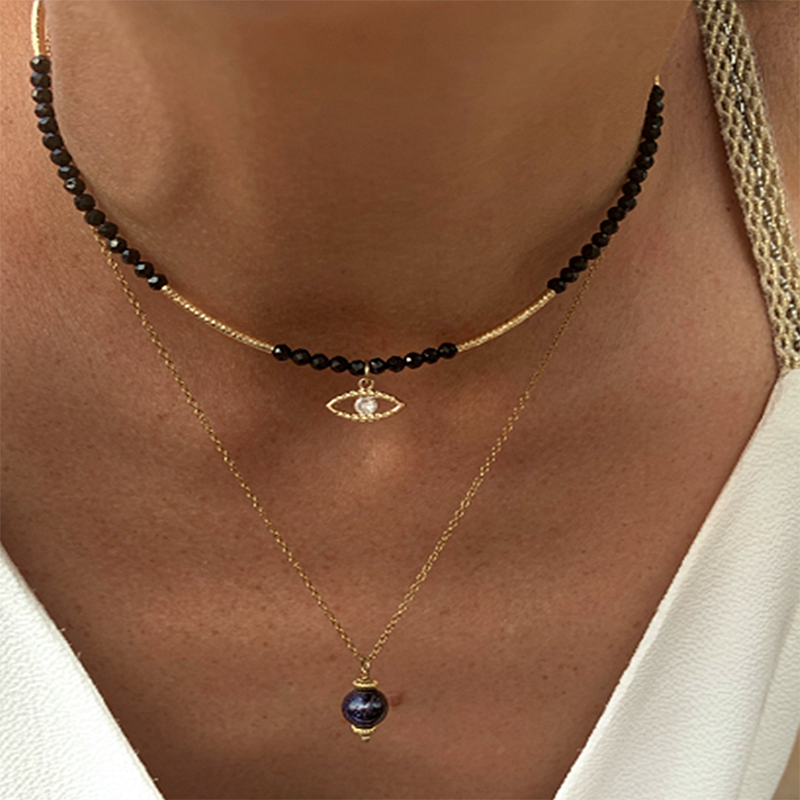 Fashion Classic White Rice Beads White Shell Stone Short Necklace Retro Charm Moon Eyes Pendant Jewelry Christmas Halloween Gift