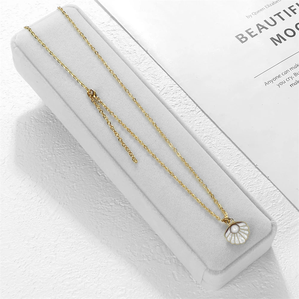Shell and Pearl Pendant Boho Necklace