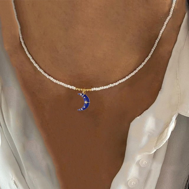 Fashion Classic White Rice Beads White Shell Stone Short Necklace Retro Charm Moon Eyes Pendant Jewelry Christmas Halloween Gift