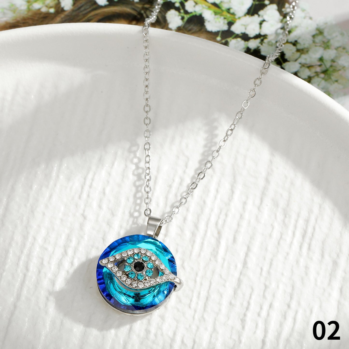 Fashion Evil Eye Pendant Necklaces for Women Men Vintage Crystal Rhinestone Geometric Blue Eye Sweater Chain Necklace Jewelry
