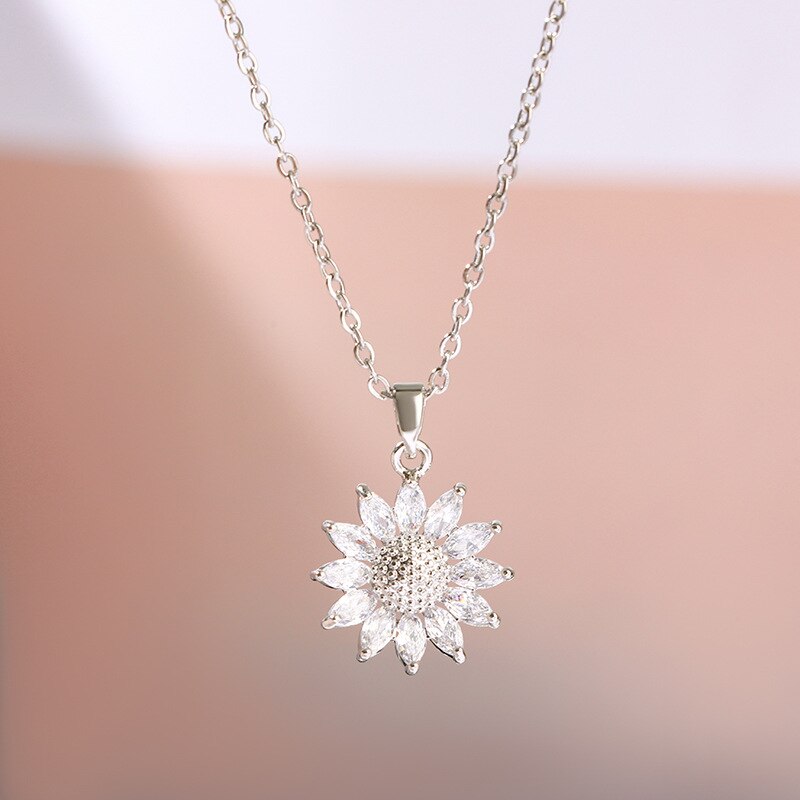 Fashion Exquisite Rotatable Sunflower Pendant Necklace Personality Shiny Zircon Rotating Anxiety Titanium Steel Necklace Jewelry
