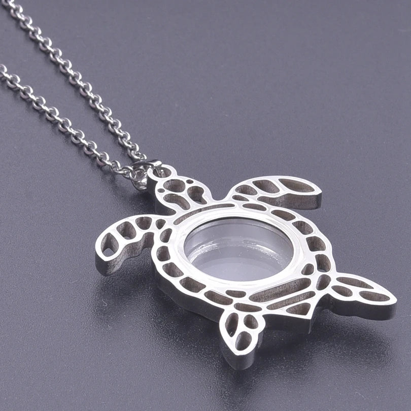 Retro Lotus Flower Photo Locket Pendant Necklace, Vintage Relicario Keepsake Talisman