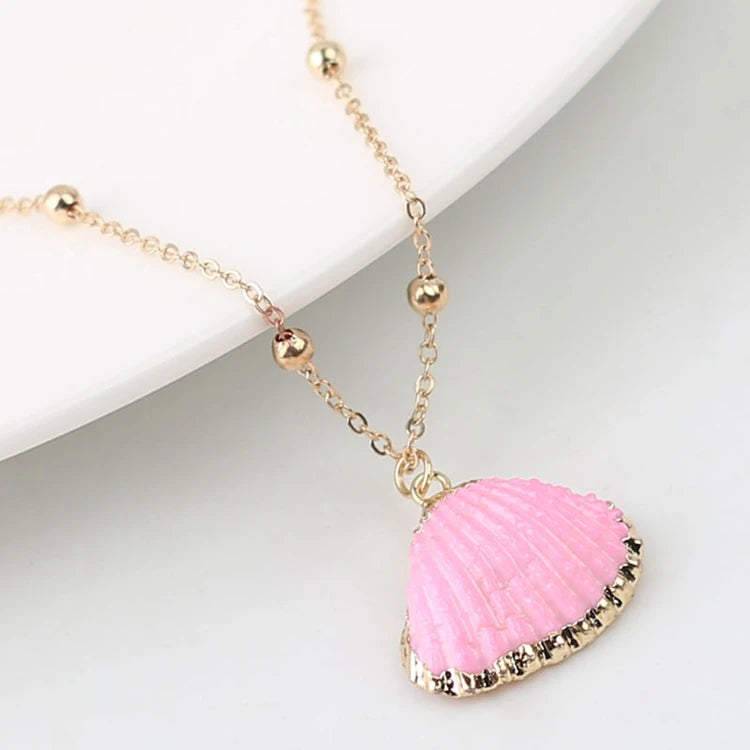 Conch Shell Boho Pendant Necklace