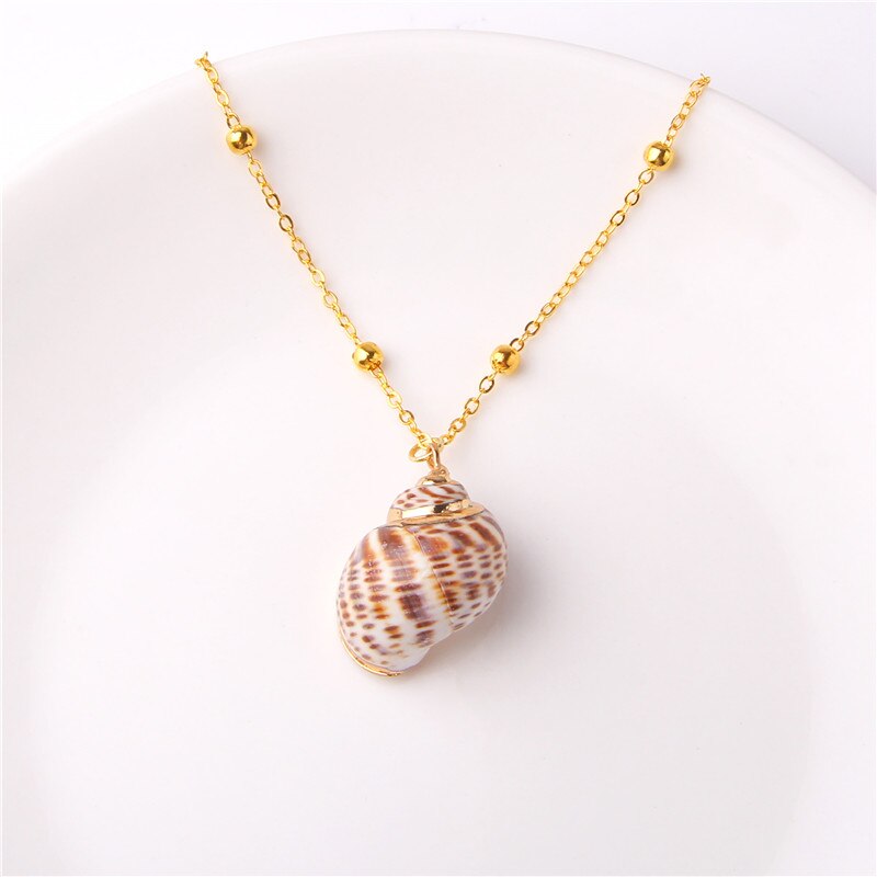 Boho Conch Shell Necklace Gold Color Beads Chain Necklace Women Simple Seashell Choker Necklace Summer Beach Jewelry Party Gift