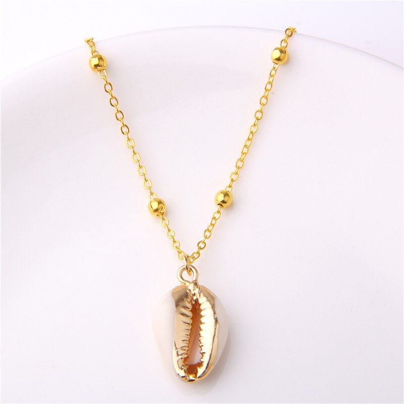 Boho Conch Shell Necklace Gold Color Beads Chain Necklace Women Simple Seashell Choker Necklace Summer Beach Jewelry Party Gift