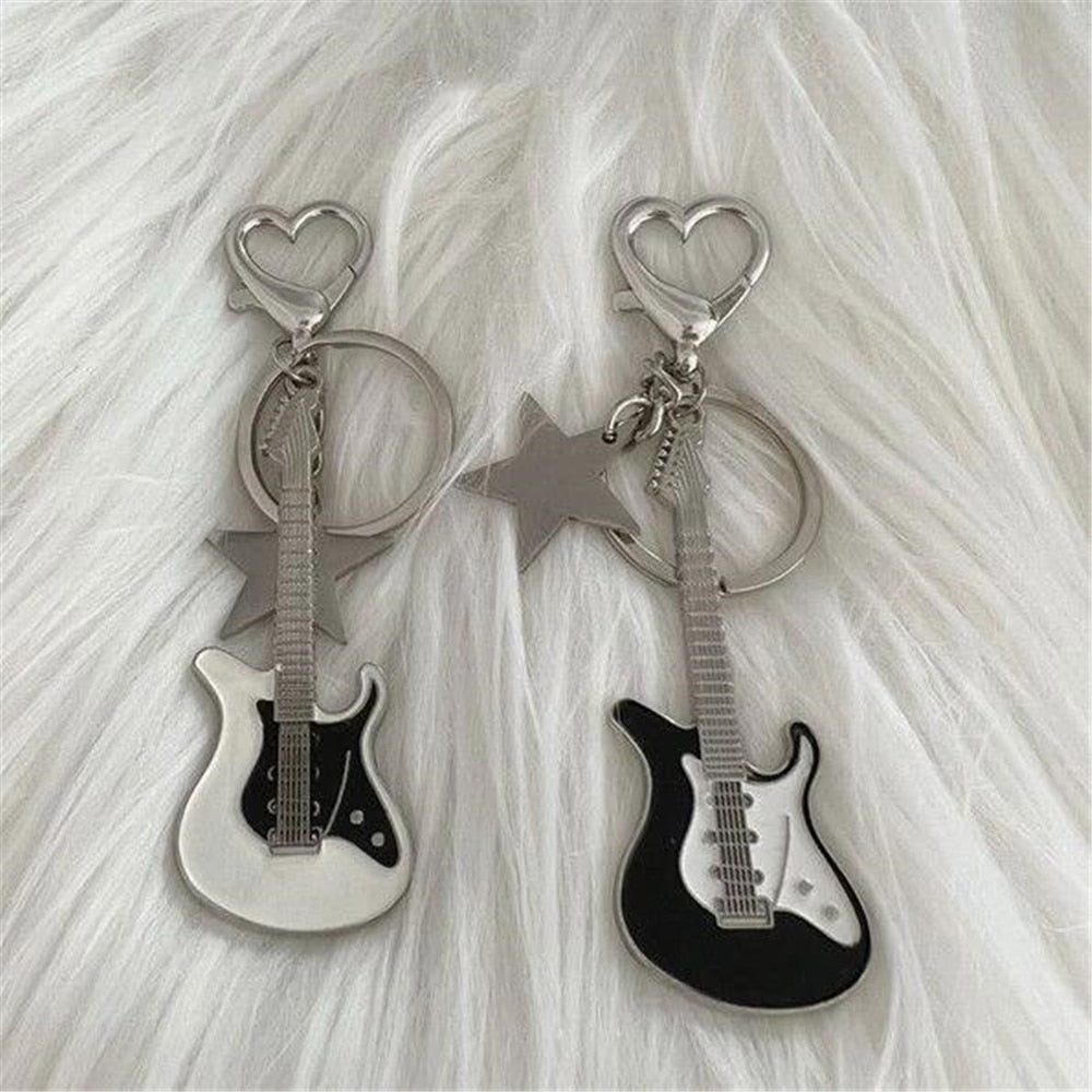 4 Colors Mini Cute Guitar Love Heart Star Keychain for Women Men Cool Car Key Chain Bag Pendant Vintage Aesthetic Y2k Accessory