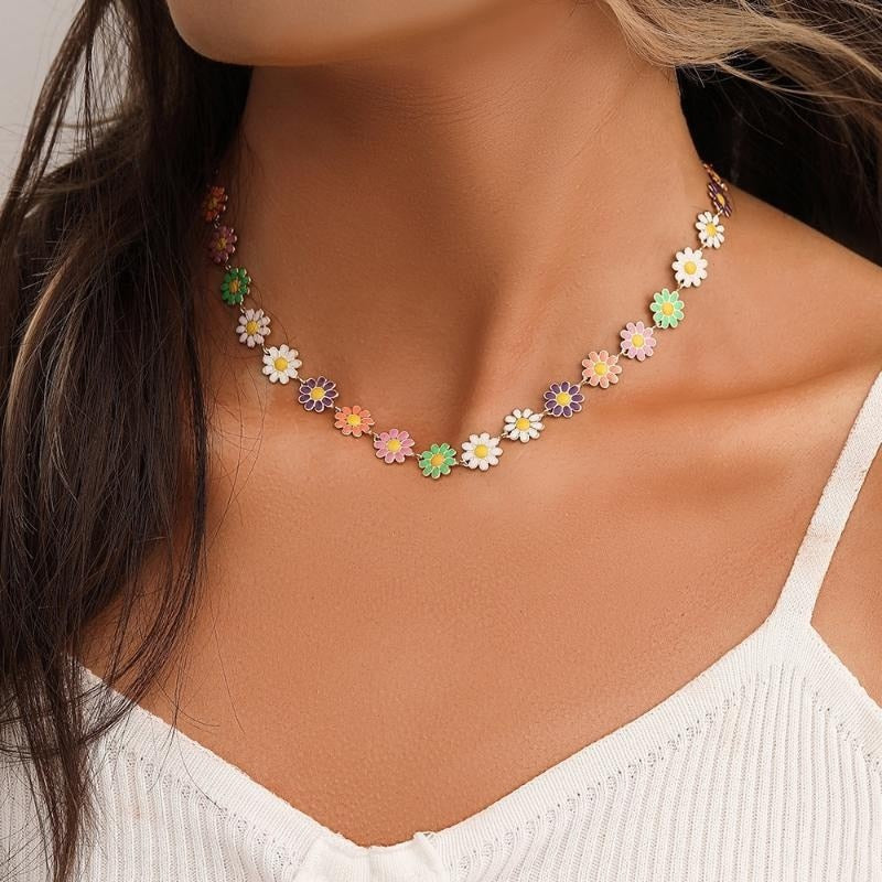 Fashion Sunflower Daisy Necklace for Women Multicolor Clavicle Chain Choker Necklace Wedding Party Bohemian Neck Chain Jewelry