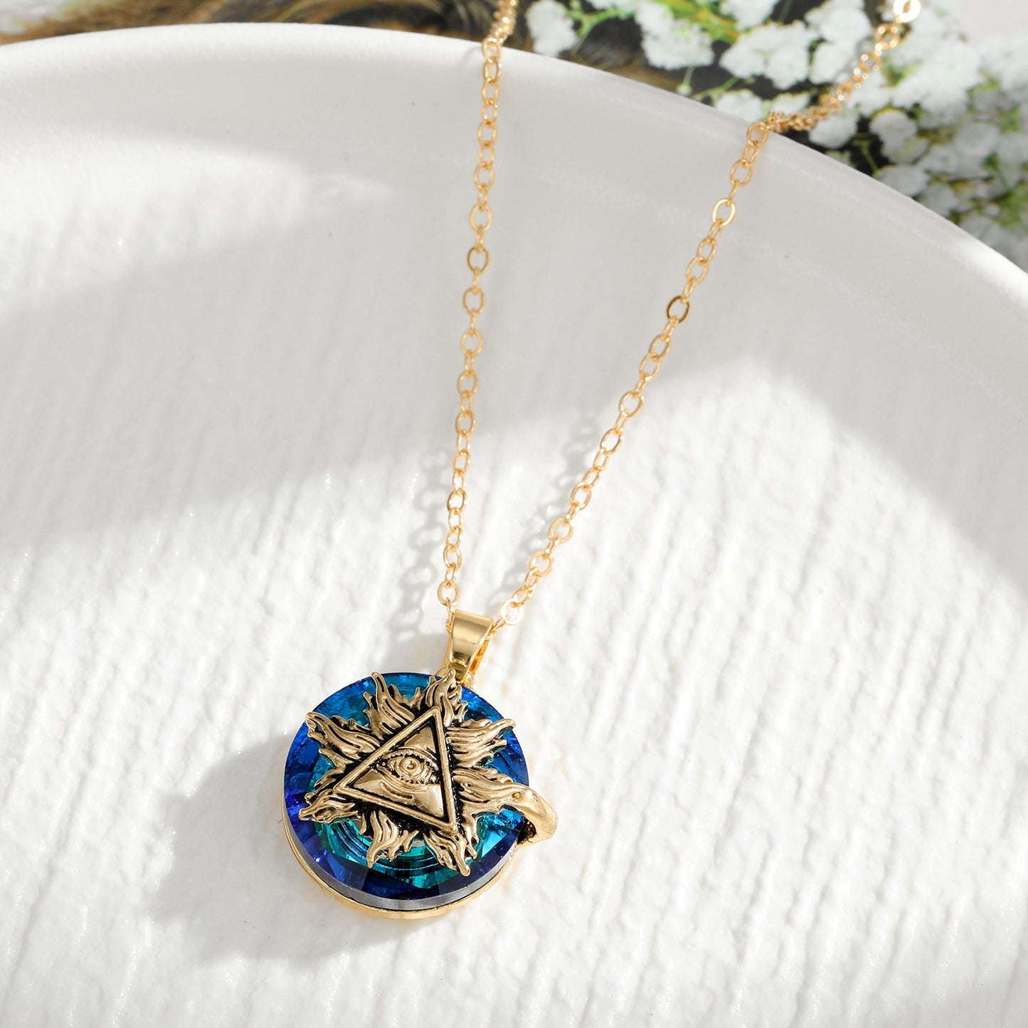 Fashion Evil Eye Pendant Necklaces for Women Men Vintage Crystal Rhinestone Geometric Blue Eye Sweater Chain Necklace Jewelry