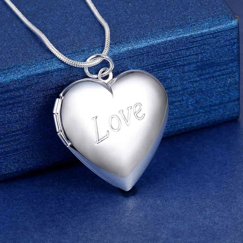 Sterling Silver Seashell Photo Frame Pendant Snake Chain Necklace