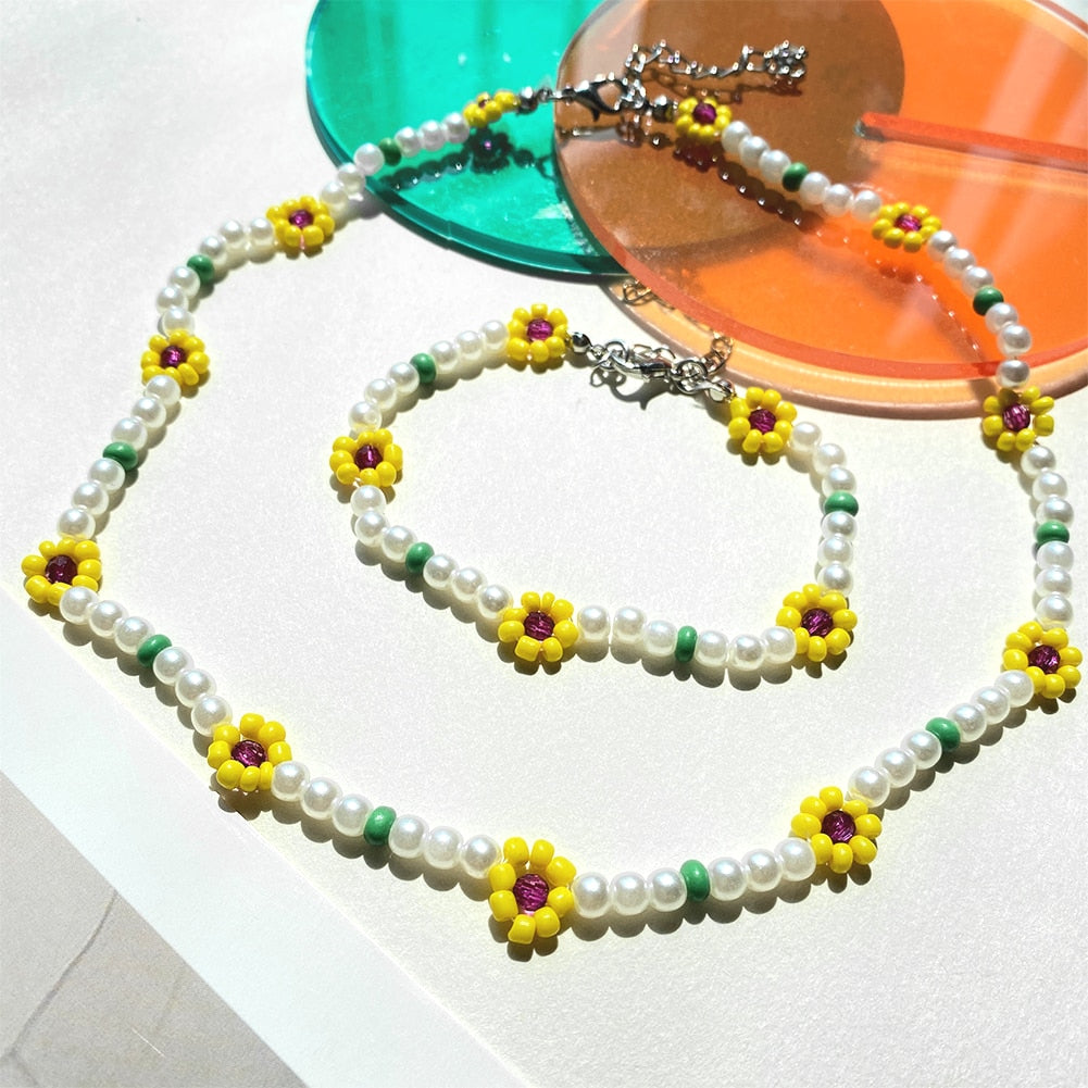 Dvacaman Boho Handmade Sunflower Beaded Necklace For Women Fashion White Imitation Pearl Choker Necklace INS Jewelry Accessories