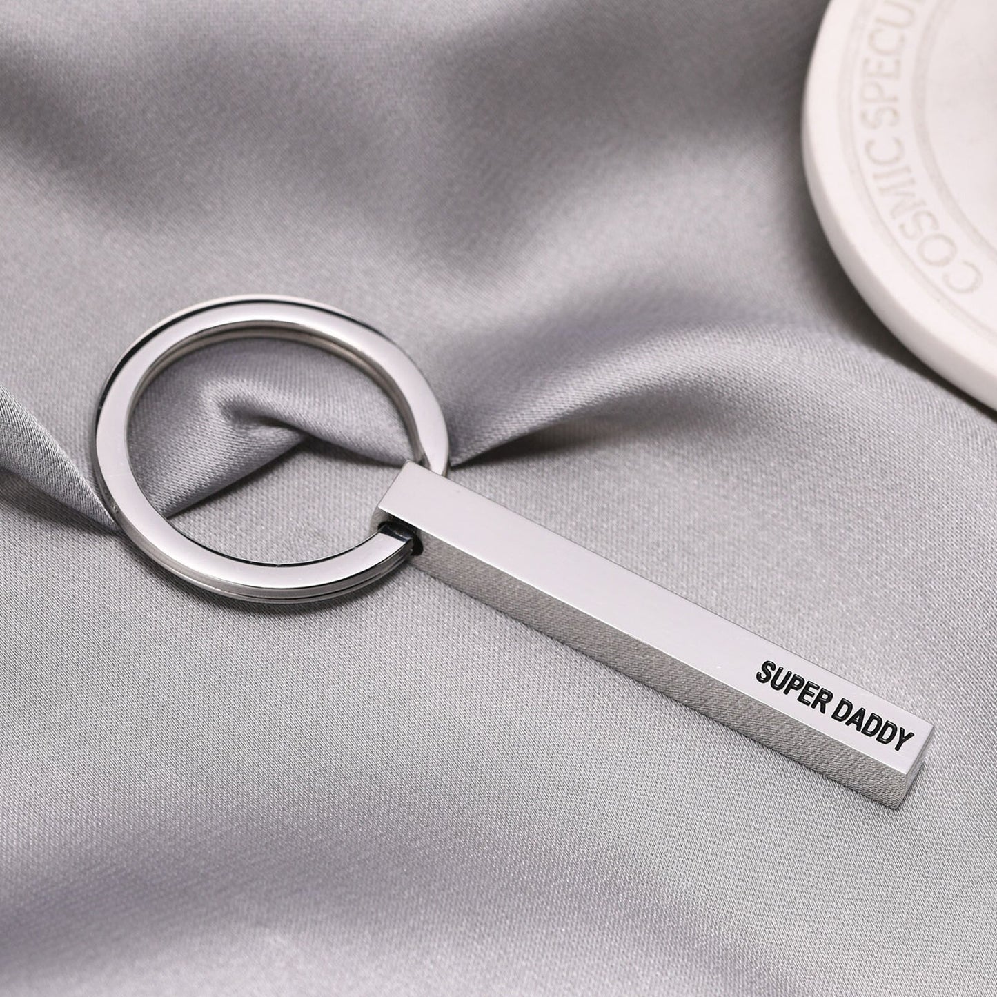 Customized SUPER DADDY Keychains for Men,Stainless Steel Vertical Bar Cuboid Keychain To Dad Drive Safe Gift to Family BFF