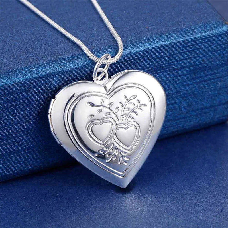 Sterling Silver Seashell Photo Frame Pendant Snake Chain Necklace