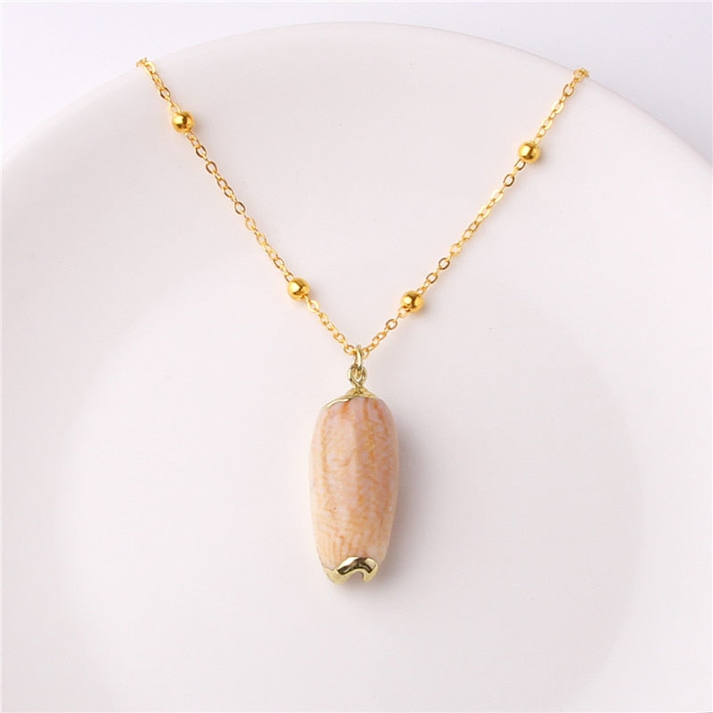 Boho Conch Shell Necklace Gold Color Beads Chain Necklace Women Simple Seashell Choker Necklace Summer Beach Jewelry Party Gift