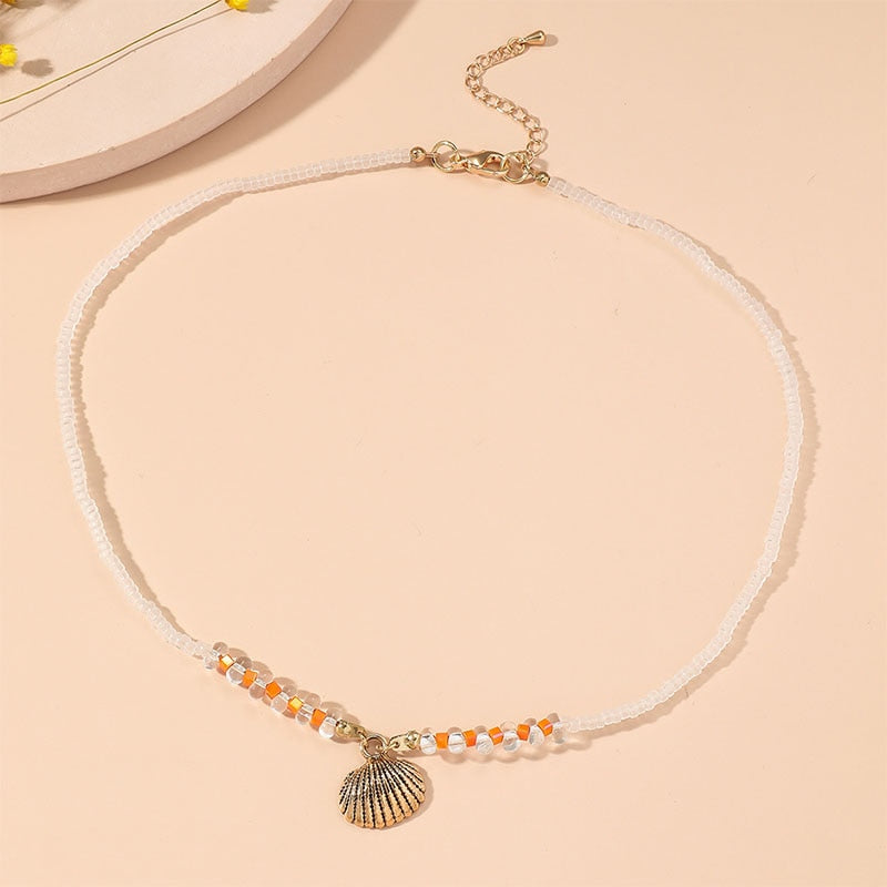 Ocean Style Glass Bead Necklace For Women Simple Handmade Shell Shape Pendant Choker Holiday Fashion Jewelry N038