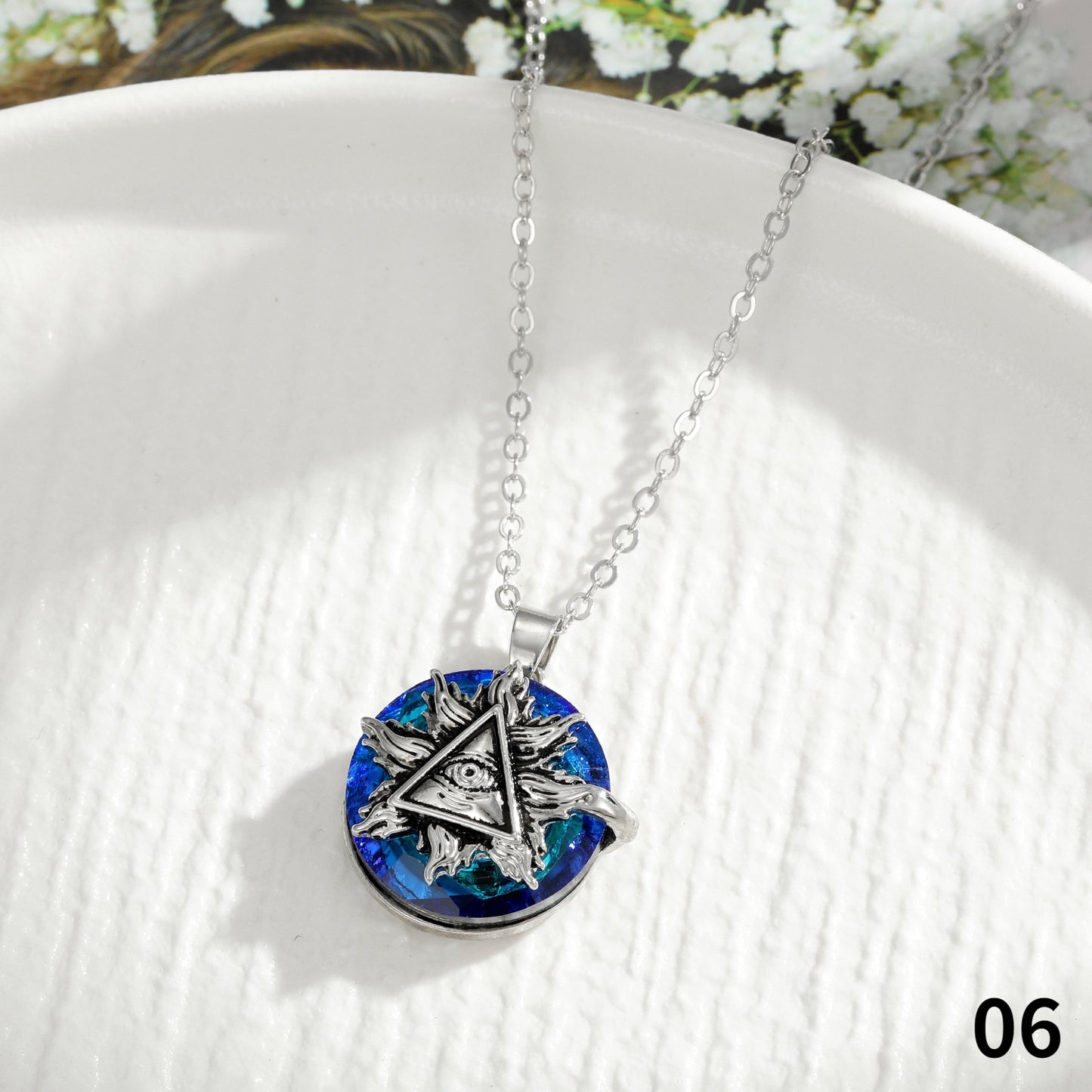 Fashion Evil Eye Pendant Necklaces for Women Men Vintage Crystal Rhinestone Geometric Blue Eye Sweater Chain Necklace Jewelry