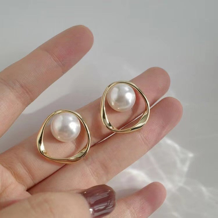 Cute Bowknot Stud Earrings For Women Golden Korean Accessoires Fashion Jewelry pendientes mujer boucle d’oreille femme brincos