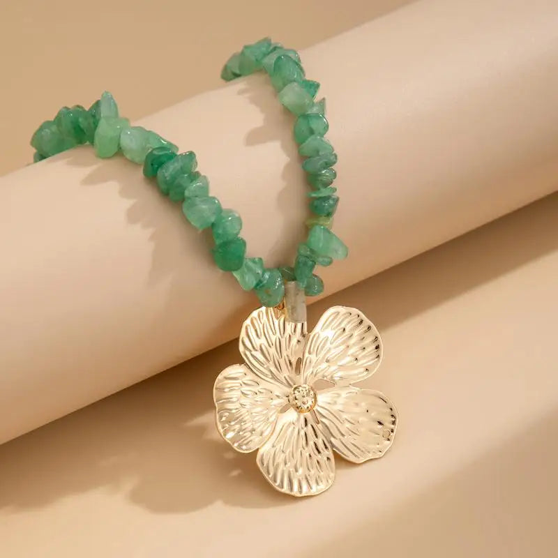 Boho Irregular Natural Stone Necklace For Women Exquisite Metal Flower Clavicle Chain Beach Party Jewelry Accessories Gift - Charlie Dolly
