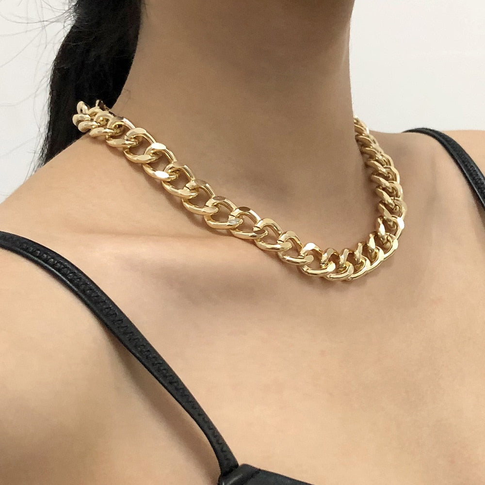 Vintage Round Charm Layered Necklace Women's Jewelry Layered Accessories for Girls Clothing Aesthetic Gifts Fashion Pendant 2022