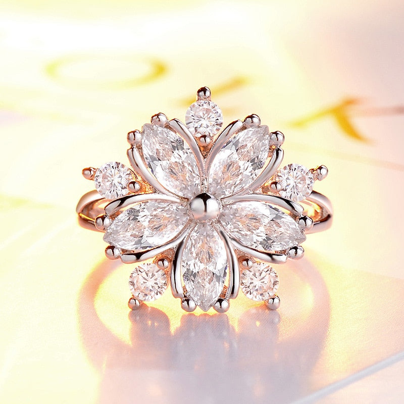 Luxury Flower Shape Zircon Engagement Ring for Women Silver Color Pink Wedding Rings Girl Party Jewelry Gift Anillos